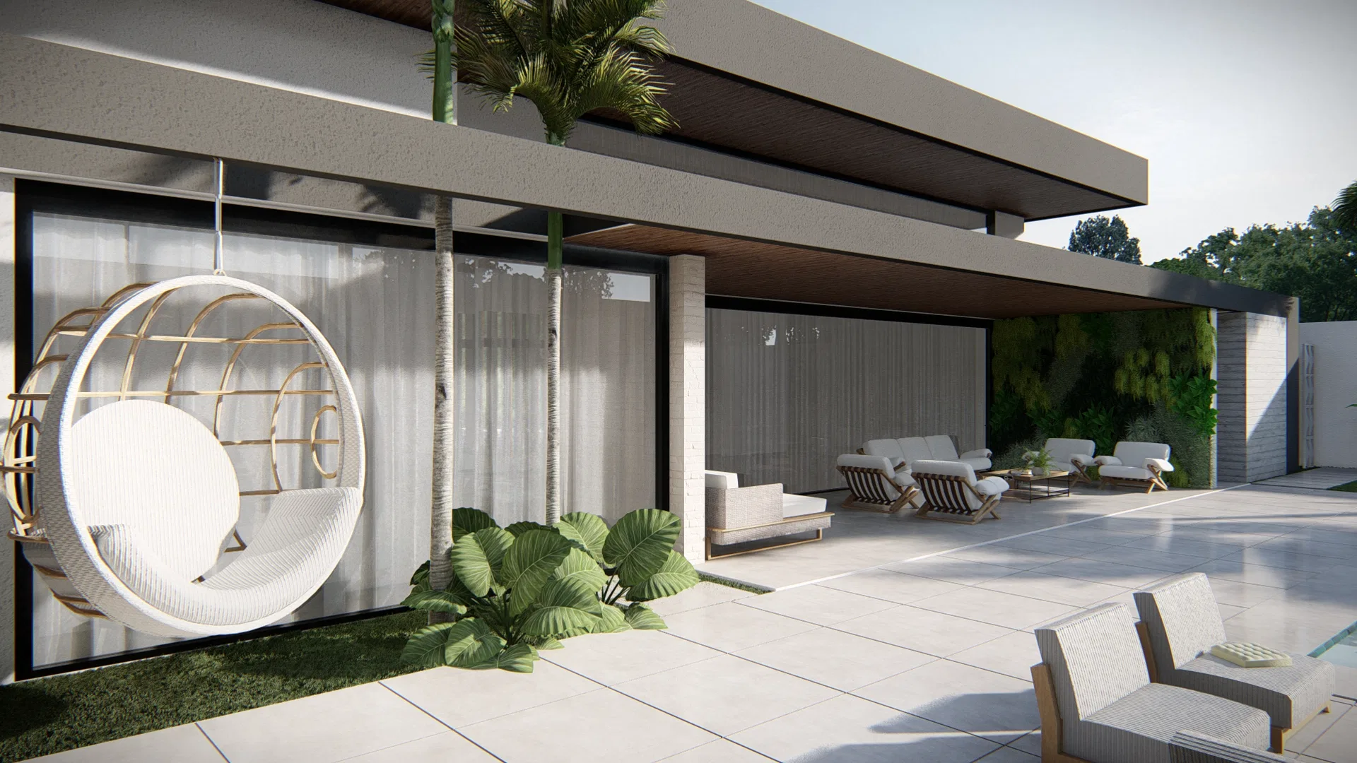 Pátio coberto com cadeira-ovo suspensa junto à parede de vidro e cortinas, estar externo em sofás brancos e piso de porcelanato.